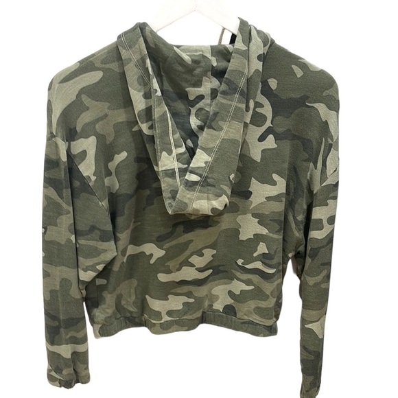 NWT Monrow x Revolve Zip Front Camo Hoodie SZ XS Olive Green - Picture 4 of 7
